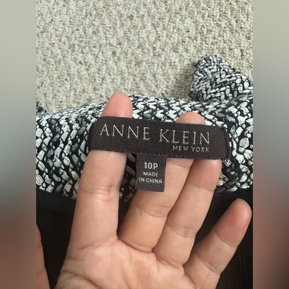 Anne Klein Black and White Blazer with Geometric Pattern 10P - Picture 5 of 14